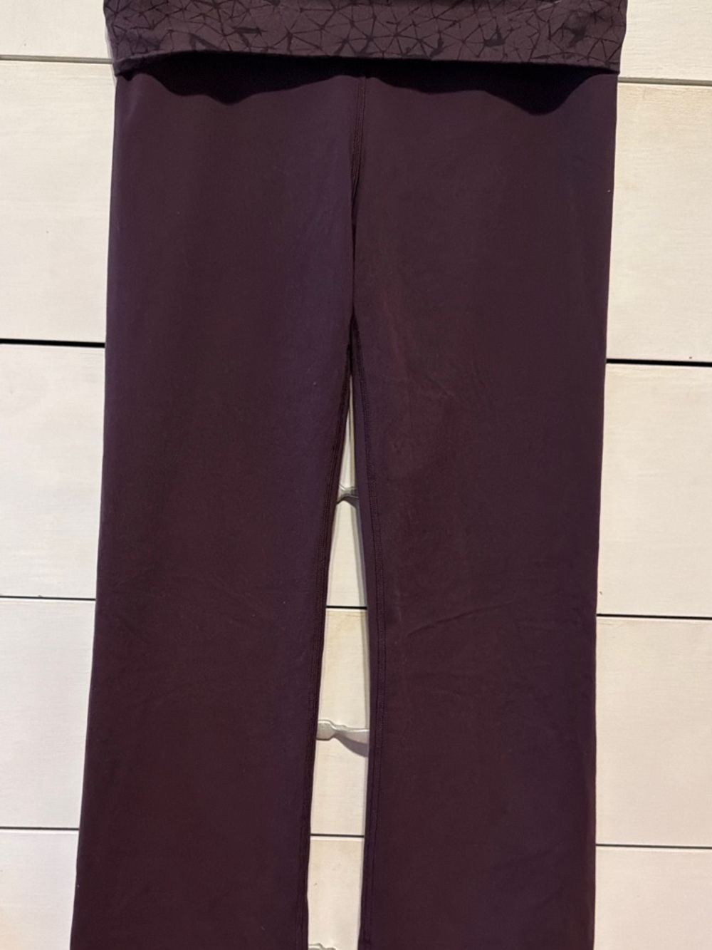 Lululemon Fold-Over Waist Flare Yoga Pants Plum 8 Tall - Picture 4 of 7
